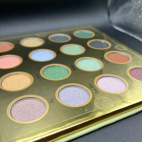 Disney Tinkerbell Limited Edition 16 Color Eyeshadow Mirror Palette - Picture 3 of 6